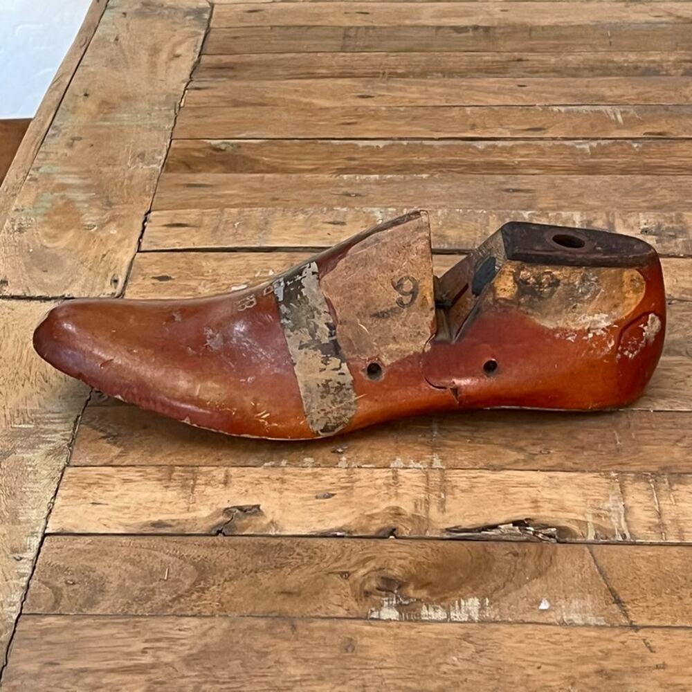 Antique Men's Size 8.5 B Wood Left Shoemakers Form Wooden